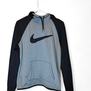 Nike Therma-Fit Men's Black and Gray Hoodie